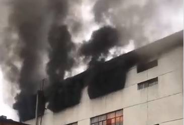 近日化工厂爆炸事件,某化工企业发生爆炸事故