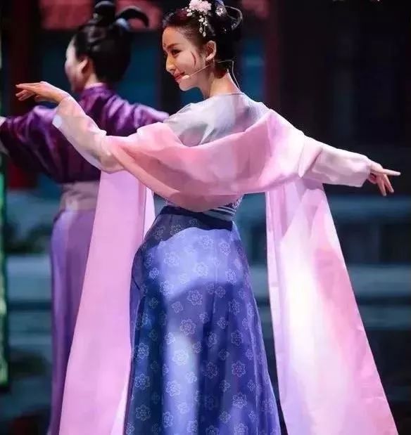 ysl小金条最红的色号,2018ysl小金条哪个颜色最火