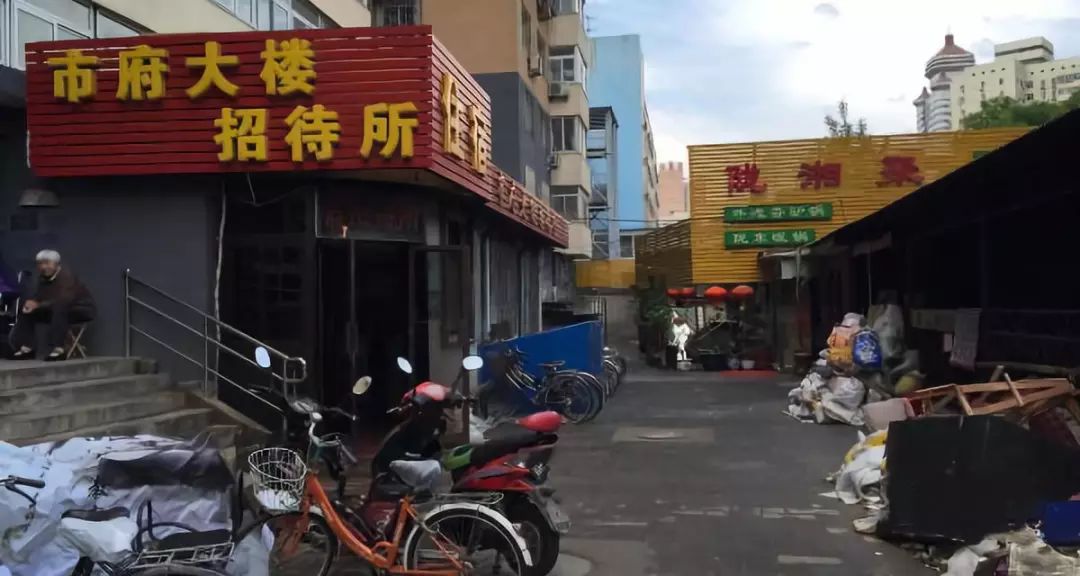 北京脏摊麻辣烫小吃,北京脏摊卤煮