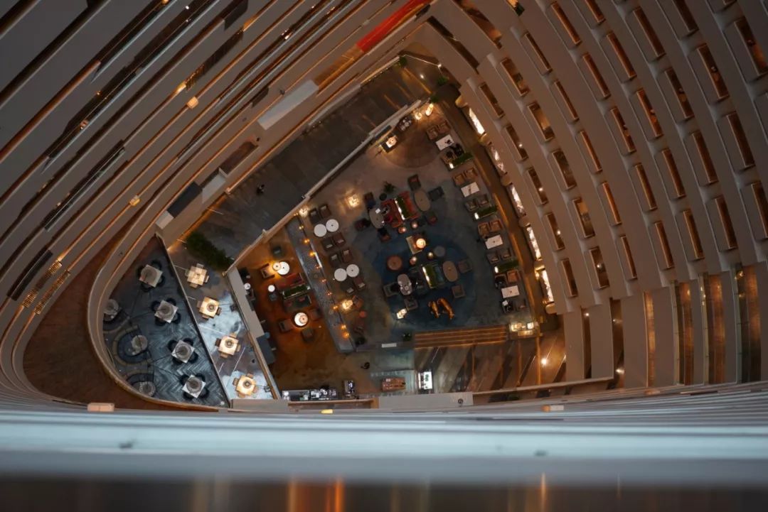 一向以“好吃”出名的凯悦,这次带我把人间三月的春天都吃进了嘴里