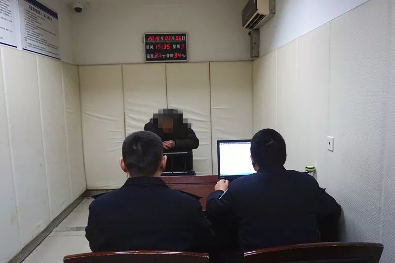 濂冲瓙娣卞璺竟鍋堕亣鑰佷汉,濂冲瓙璺竟鎼鑰佹眽鍏ㄧ▼鏇濆厜