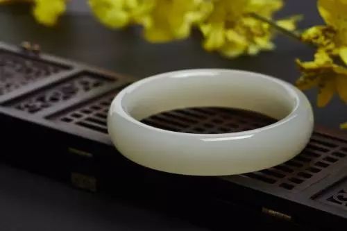 5块钱当50花！本周六，秦皇岛这家商场要被人挤爆了~