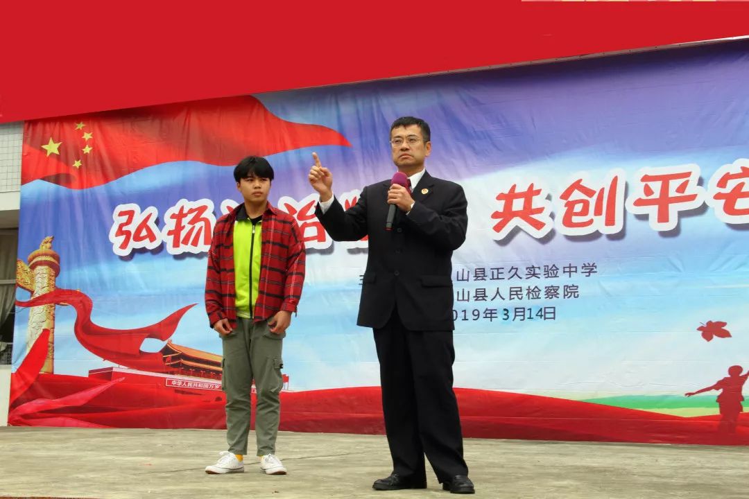 蹇棯甯堢敓鍚堜綔,蹇棯鏍″洯瑙嗛澶у叏鐕冪垎闇囨捈