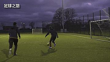 足球教学10个过人的小技巧,足球教学训练守门员射门