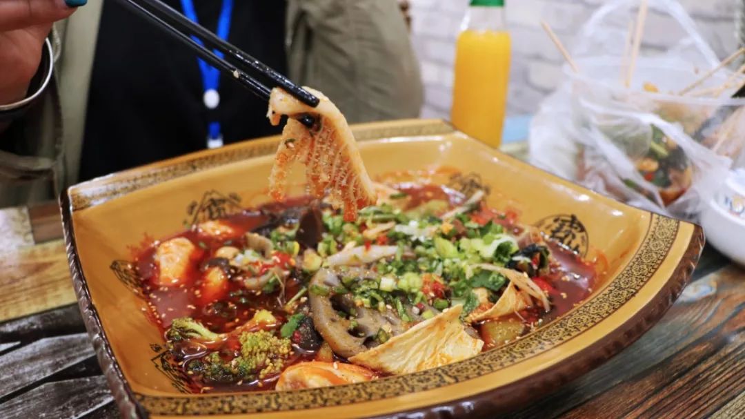 藏在深巷子里的川味冒菜,七星区冒菜