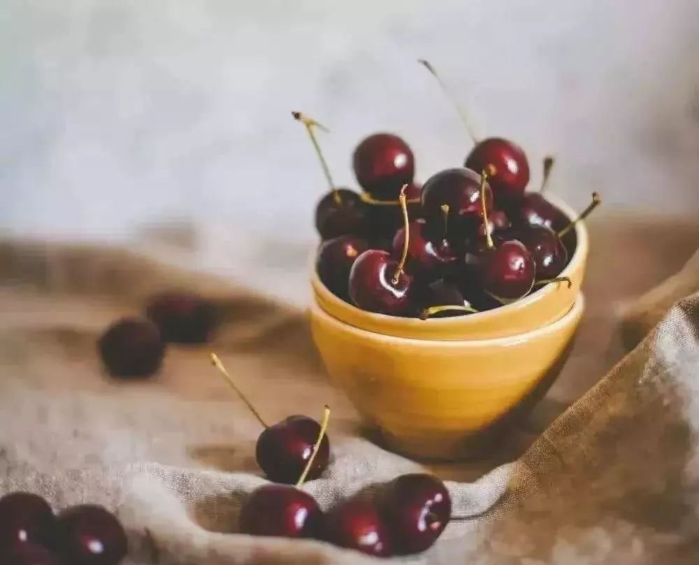 榴莲和车厘子都是水果界大咖,中国吃货智利车厘子