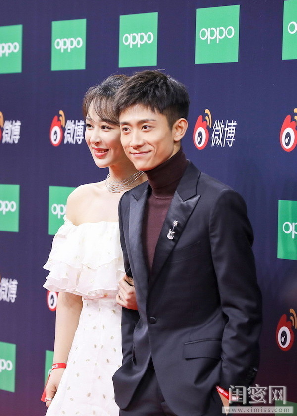 杨紫和男星亲密互动,杨紫和张一山比较亲密的照片