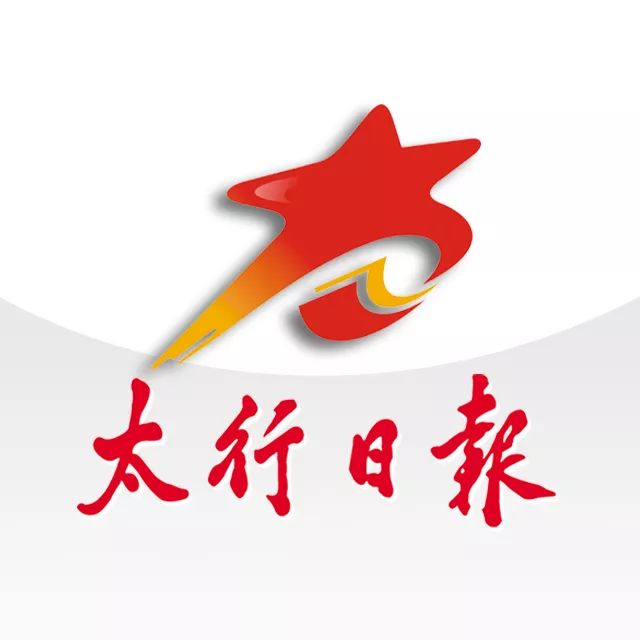 鞋子灰绿和粉白原图,颜色有争议的鞋子是灰绿还是粉白