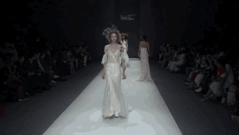 2022深圳时装周走秀完整版,上海时装周2022fw大秀