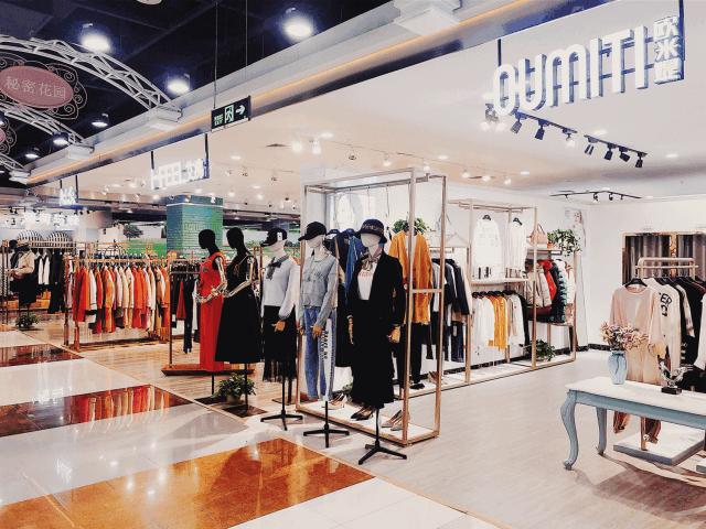 十堰美女千千万,昨天邮电街上就占了一大半!啥情况?