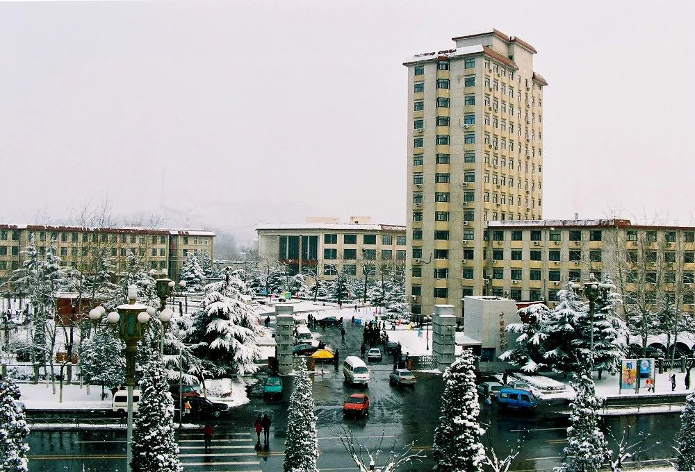 借你双眸读法大|（法大+你）x40=？