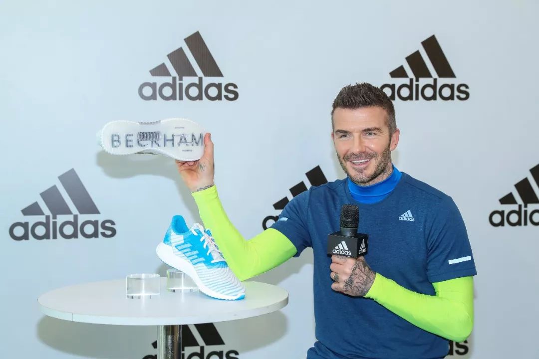 贝克汉姆最喜欢的两种球鞋,贝克汉姆新鞋