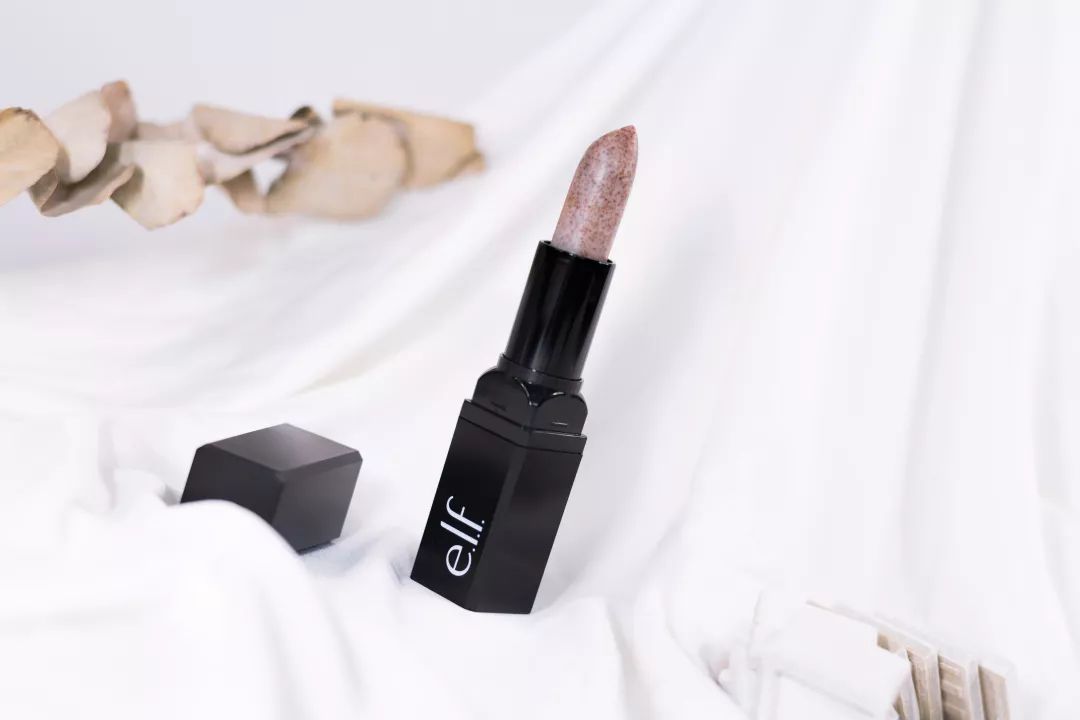 软化死皮淡化唇纹唇膜,唇霜去死皮淡化唇色