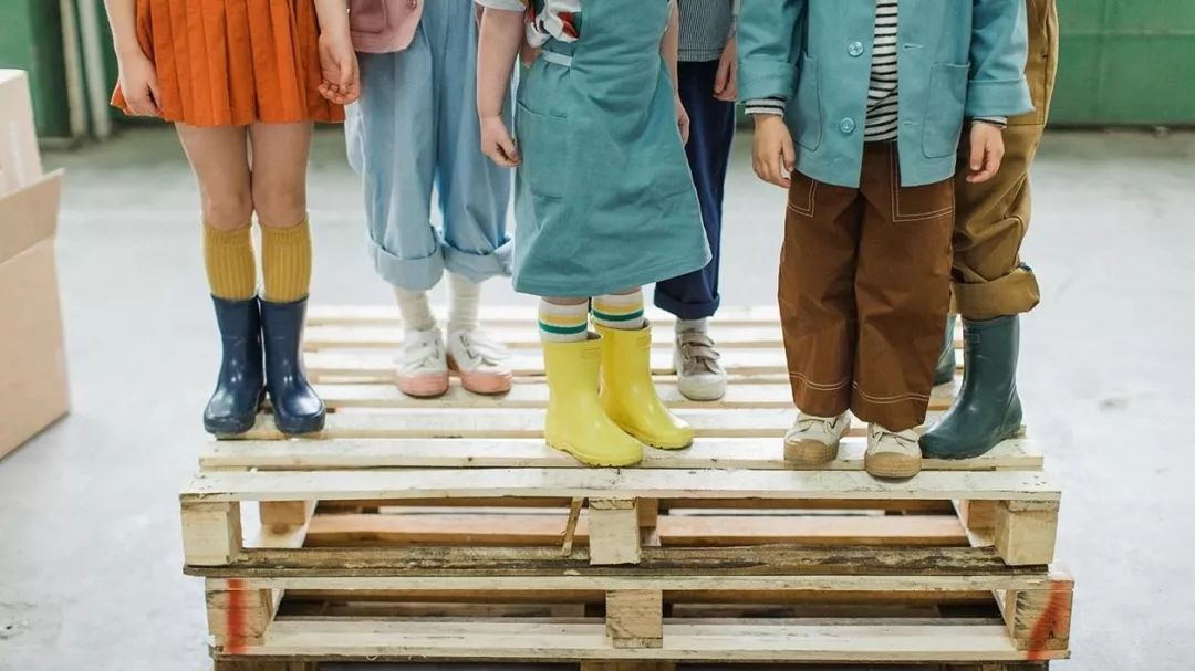 匡威联名川久保玲鞋,匡威川久保玲联名是经典还是1970s