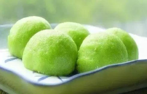 这种神草春季上市，是老少咸宜的保健药品，每亩收益4000元