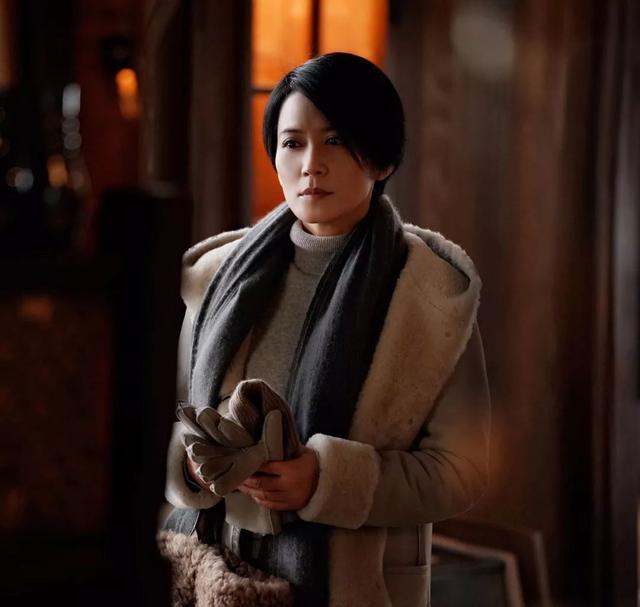 俞飞鸿四十八岁,俞飞鸿的18岁照片