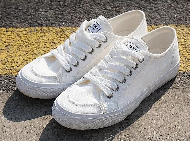 凯特王妃同款帆布鞋,梅根王妃穿什么鞋好看