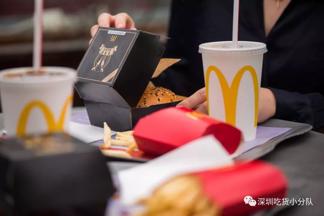 麦当劳黑金汉堡怎么样,麦当劳黑金安格斯卡路里