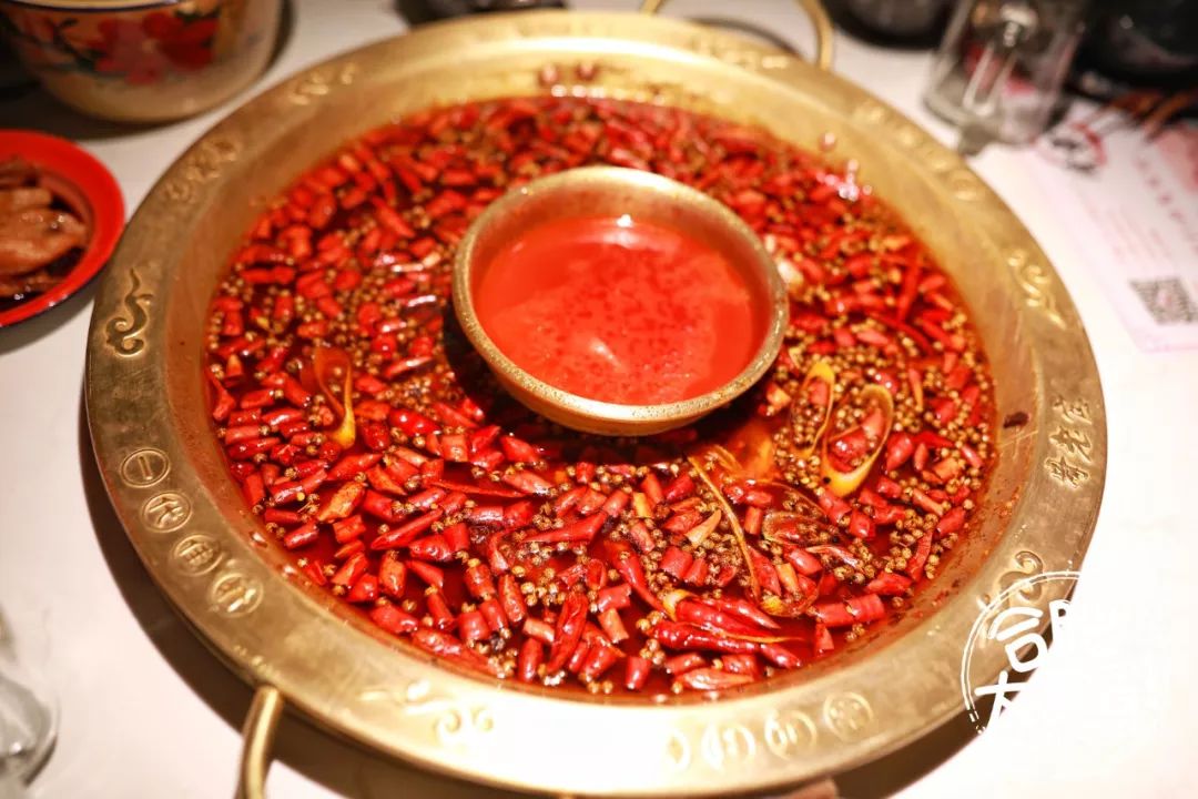 美蛙推荐便宜又好吃,等位两小时火锅