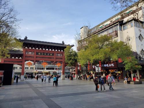 三星galaxys10和galaxy10+的区别,三星galaxys10和10+差别