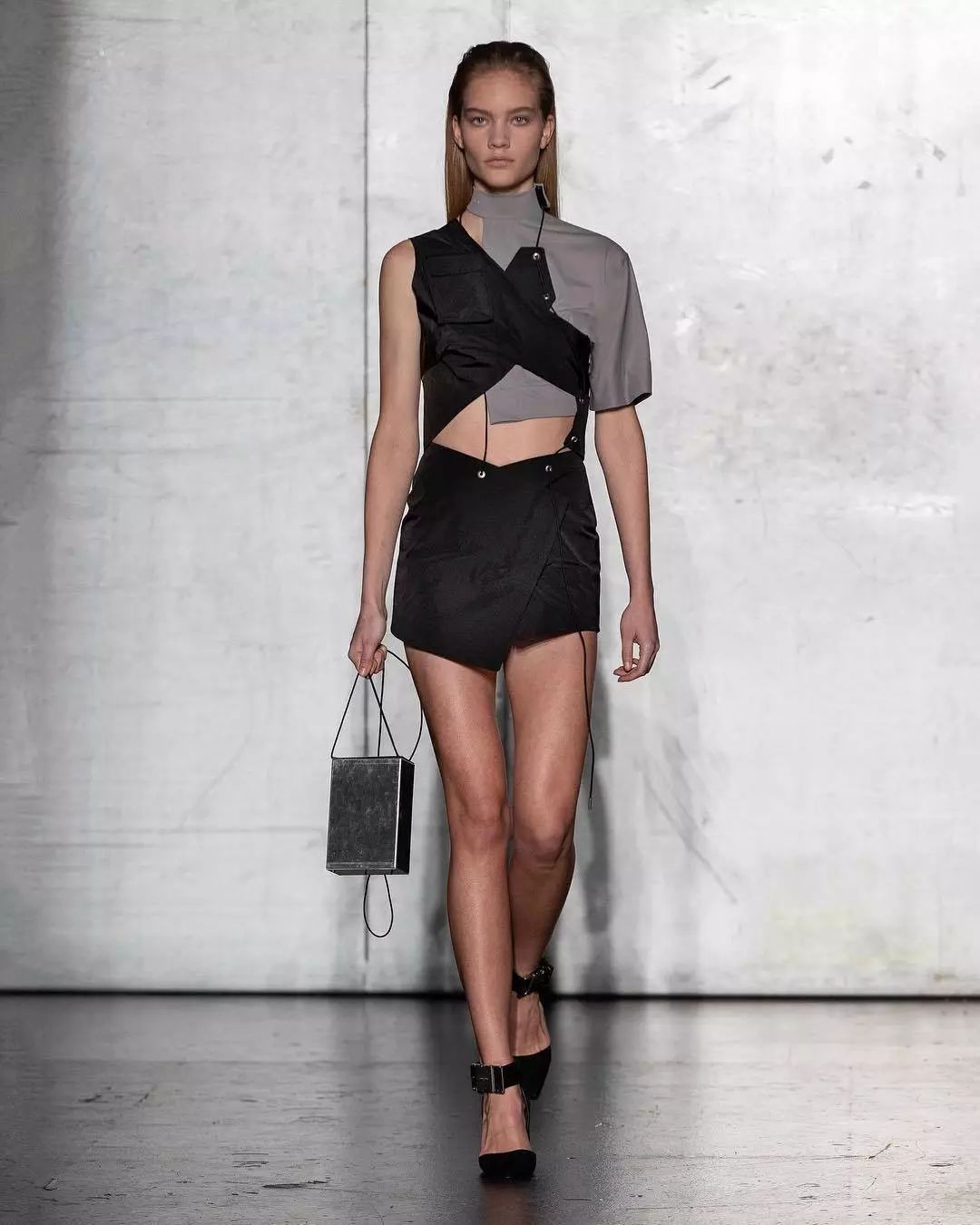 YG要凉BP都开始非主流了？新专居然叫葬爱?