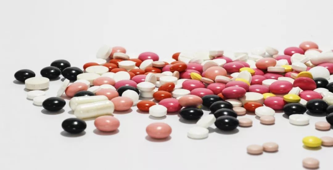 阿奇霉素药物不良反应事件,阿奇霉素针剂不良反应有哪些