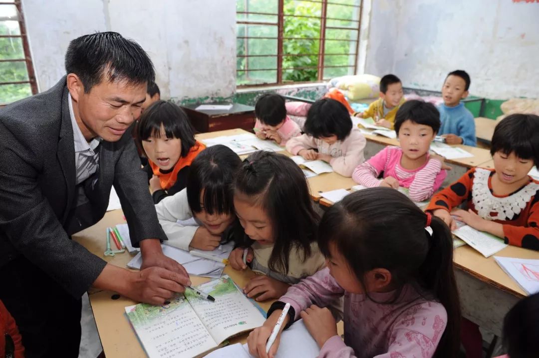 张玉滚获得了什么奖牌,张玉滚感动中国颁奖词