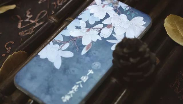 RUC玉兰花手机壳|掌心留存，玉兰芳香