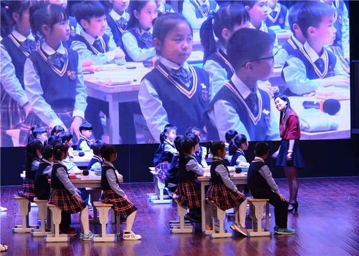 500人现场见证智慧教育“南湖之春”亮相海宁文苑小学