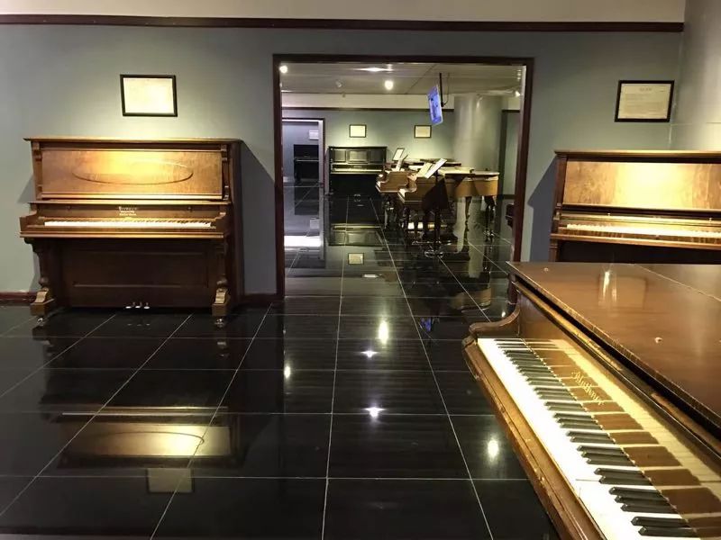 星空钢琴现场,星空钢琴视频