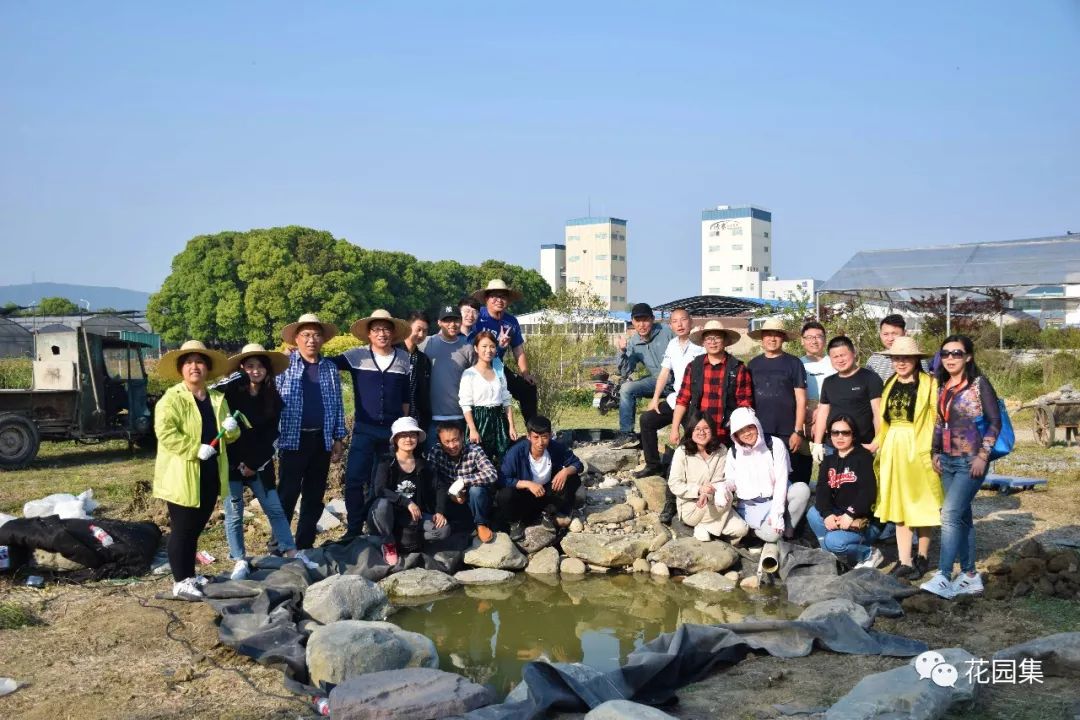 庭院自动喷灌效果图,地埋式喷灌庭院