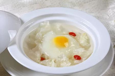 从眉毛看出疾病的征兆,小孩掉眉毛可能是大病预兆