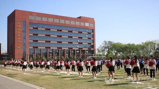 我运动我快乐比赛视频一年级,我运动我健康我快乐主题运动会