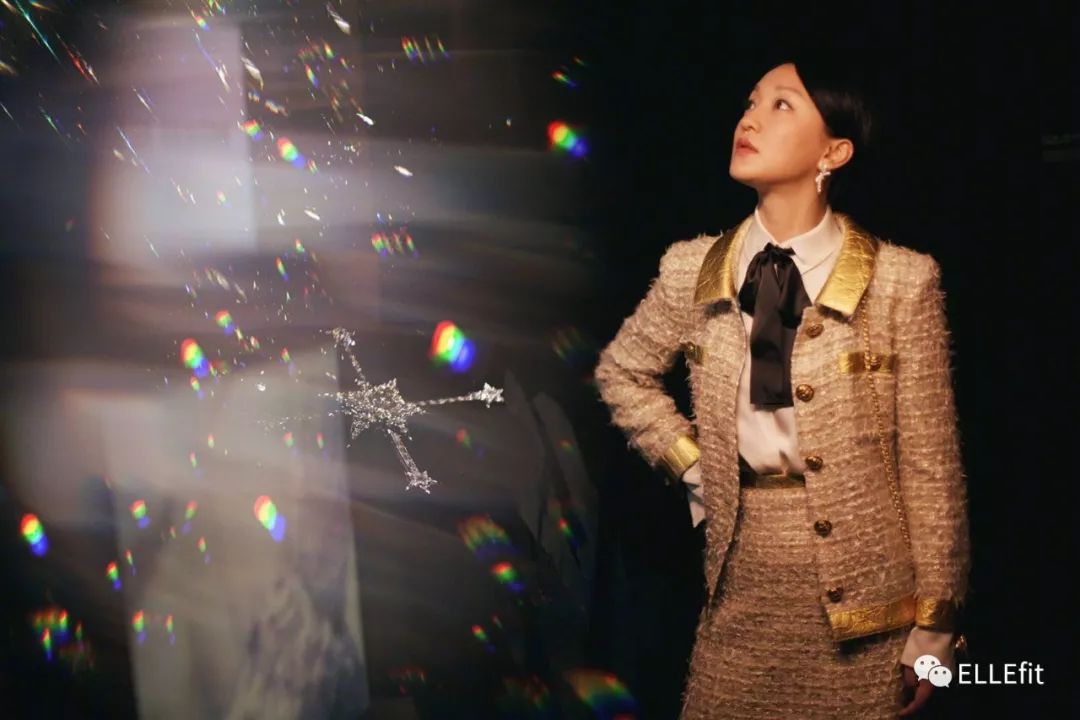 倪妮宋茜穿吊带有风情,宋茜身材长腿