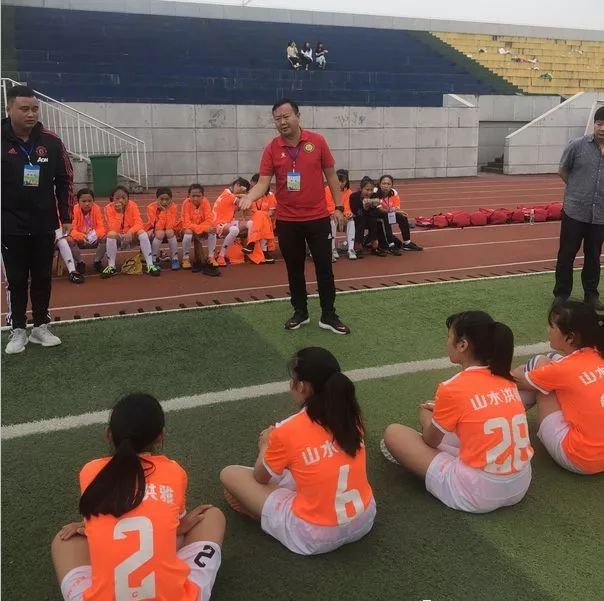 又胜了！洪雅这群姑娘小伙，你们真棒！