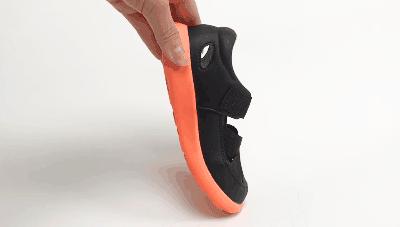 不烧脚又好看的运动风凉鞋推荐,小蓝羊凉鞋男测评