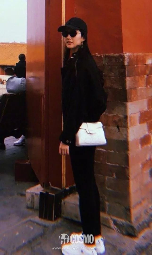 杨幂再次带火最新单品,杨幂最近带货