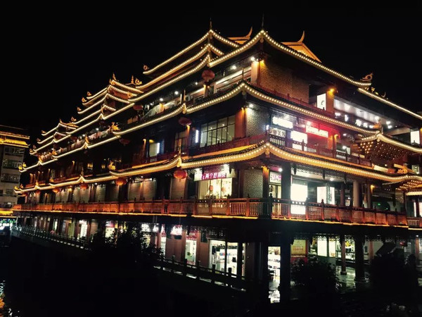 有个地方叫洞口,有个地方叫什么长廊