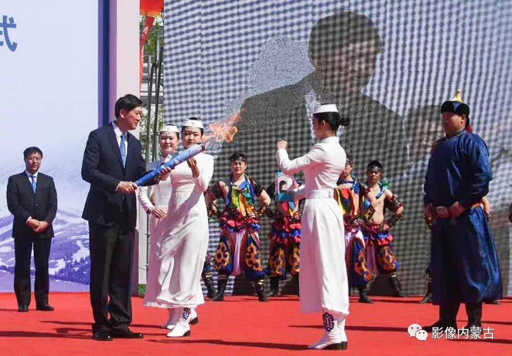 圣火点燃了,圣火已经点燃