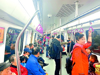 打卡地铁站网红地,地铁网红打卡地点推荐