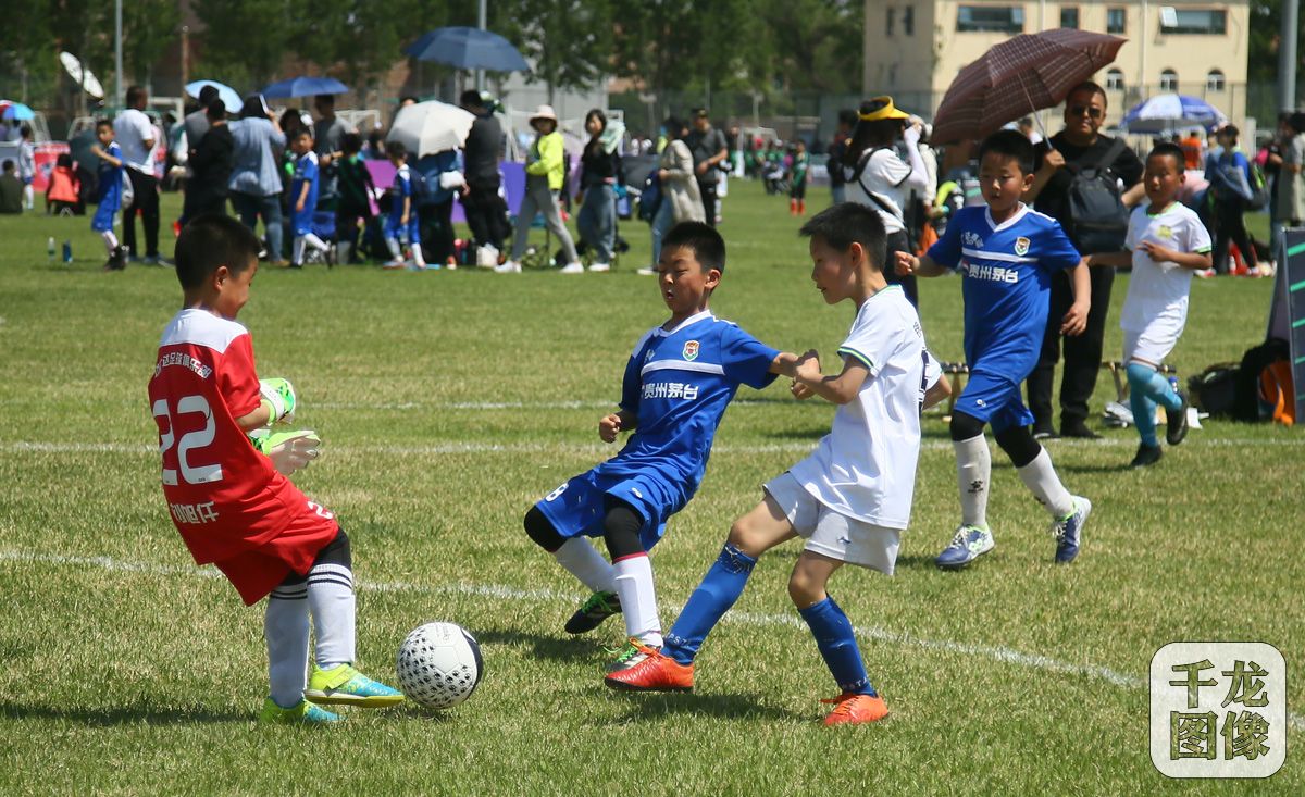2019北京市级社会足球活动第5届“爱踢客”杯国际足球邀请赛举行
