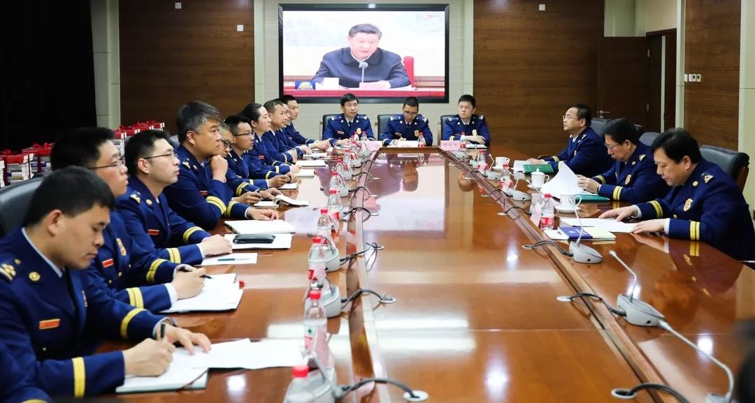 火焰蓝用实际行动诠释铮铮誓言,火焰蓝的青春告白