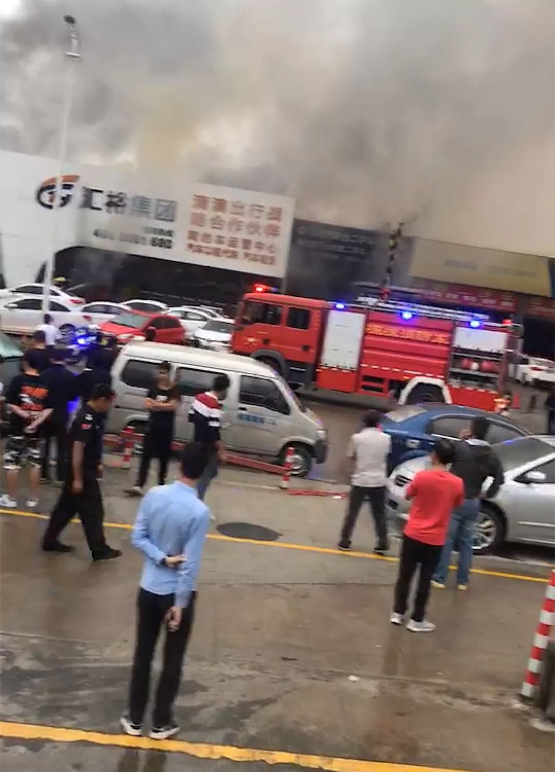东莞一车行突发火灾，竟是人为纵火！警方通报来了…