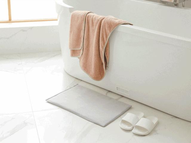 时尚地垫瞬间吸水,神奇的吸水地垫