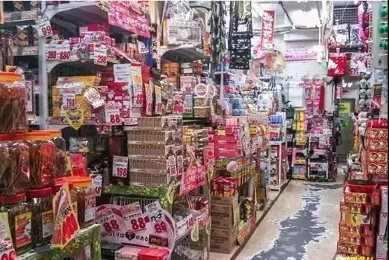 案例|日本最怪百货：店铺超low，却年入70亿，碾压无印良品！
