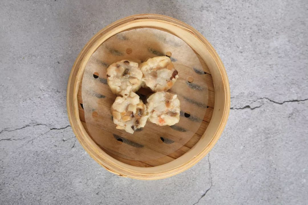 曾任职米其林一星！20年经验大厨匠心打造！JW万豪酒店74道港式料理畅吃宴！