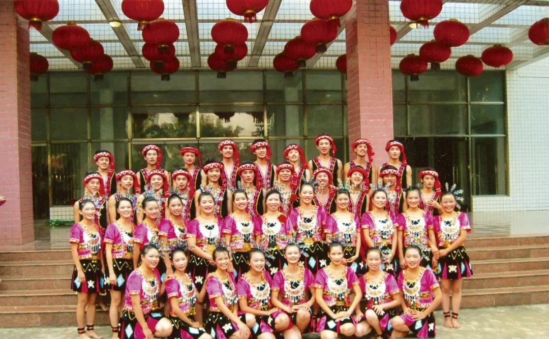 “标杆学校”!东方民族中学负重前行以三流生源办出一流质量