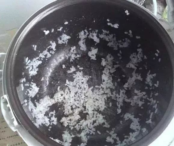 蒸米饭怎么能不粘锅,蒸米饭怎样不粘锅小妙招