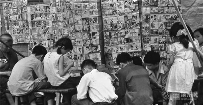 搜书志：向左走，红石乡