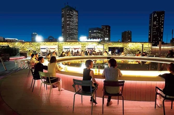 生活排忧所、准妈服务站、会员卫生间、机器人共荣.....盘点日本TOP10百货商场的体验创新对策